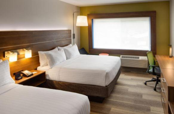 Holiday Inn Express Hotel & Suites Woodland Hills By Ihg Los Angeles Ngoại thất bức ảnh