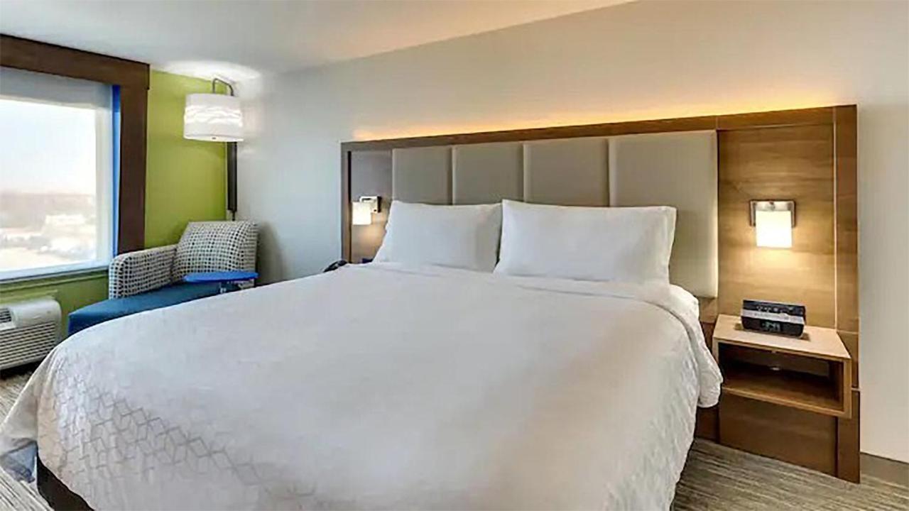 Holiday Inn Express Hotel & Suites Woodland Hills By Ihg Los Angeles Ngoại thất bức ảnh