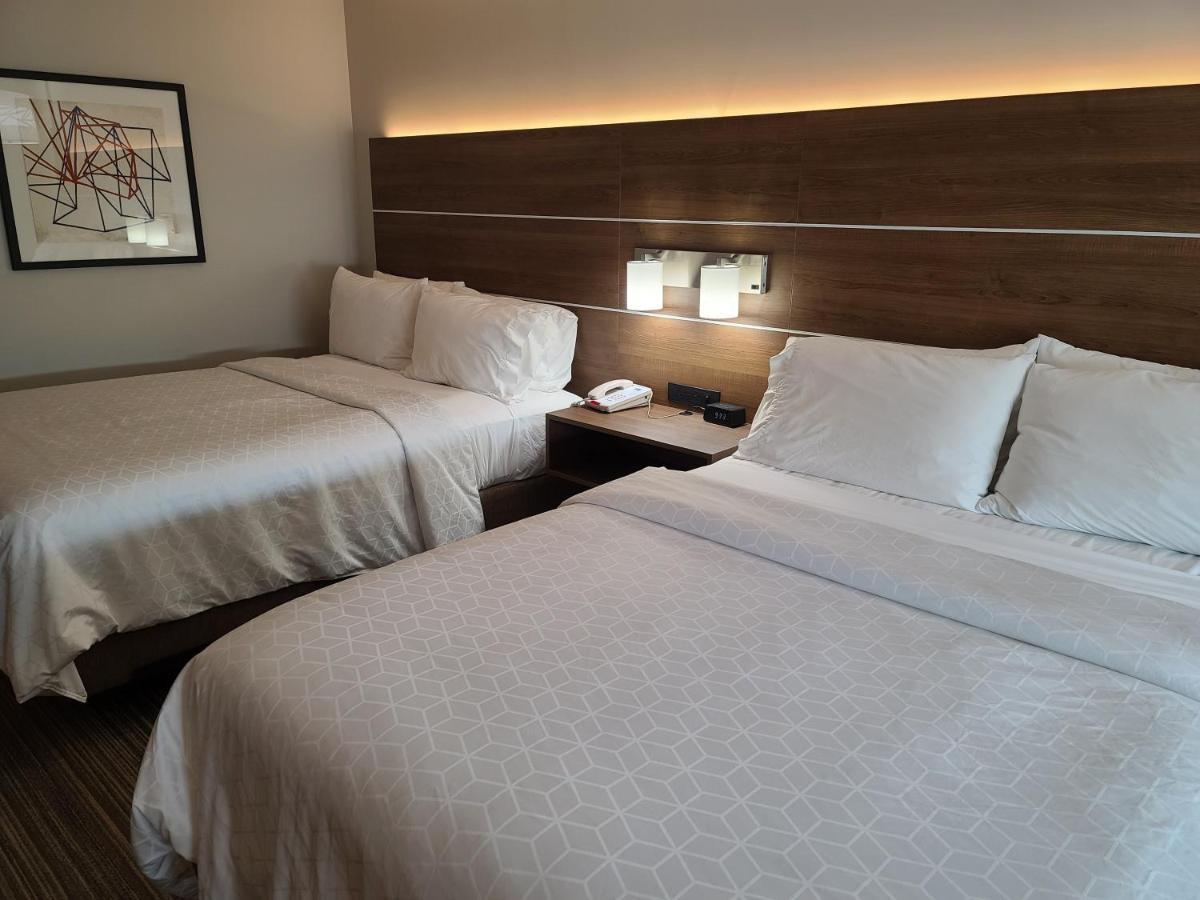 Holiday Inn Express Hotel & Suites Woodland Hills By Ihg Los Angeles Ngoại thất bức ảnh