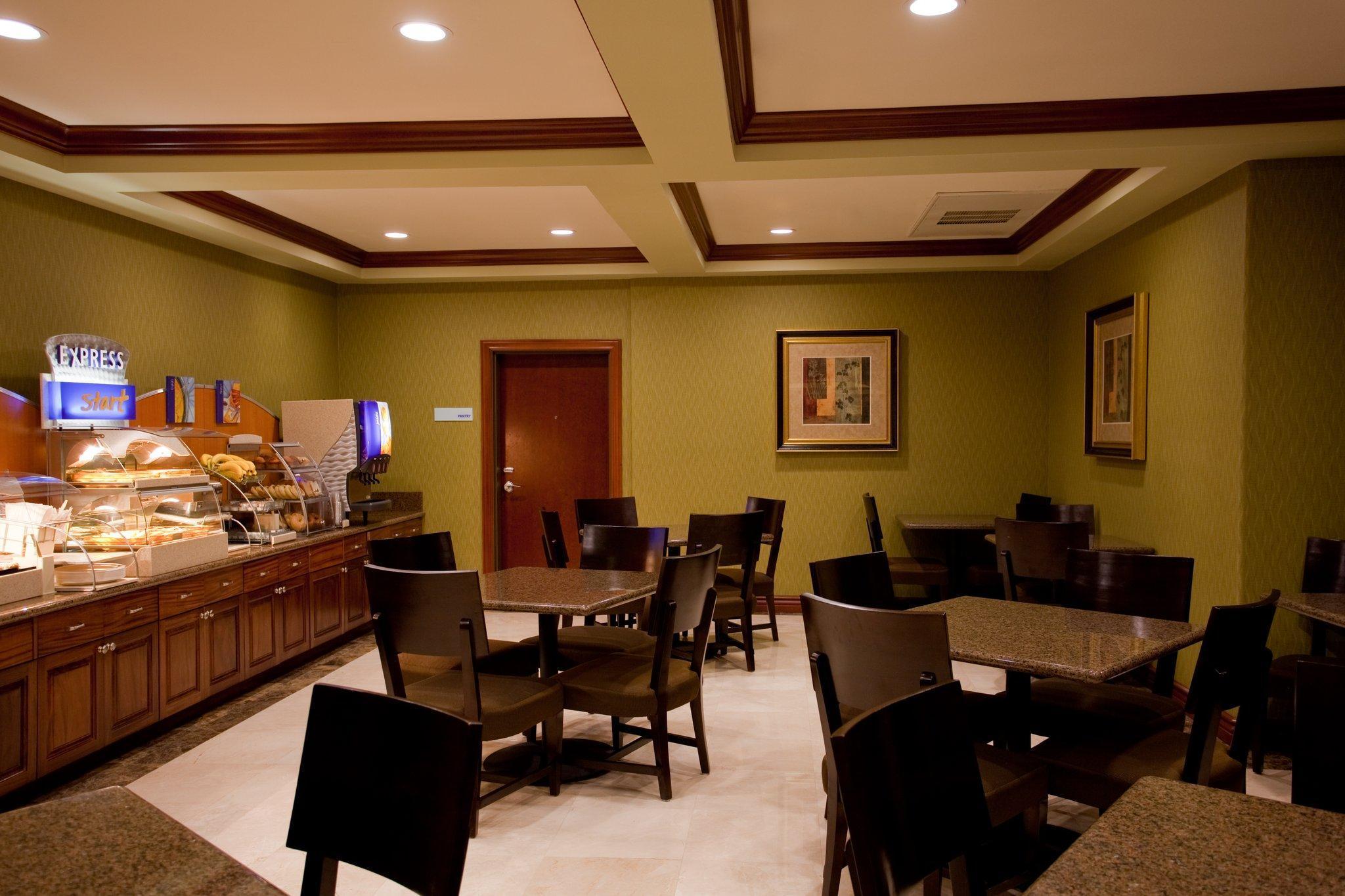 Holiday Inn Express Hotel & Suites Woodland Hills By Ihg Los Angeles Ngoại thất bức ảnh