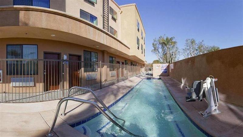 Holiday Inn Express Hotel & Suites Woodland Hills By Ihg Los Angeles Ngoại thất bức ảnh