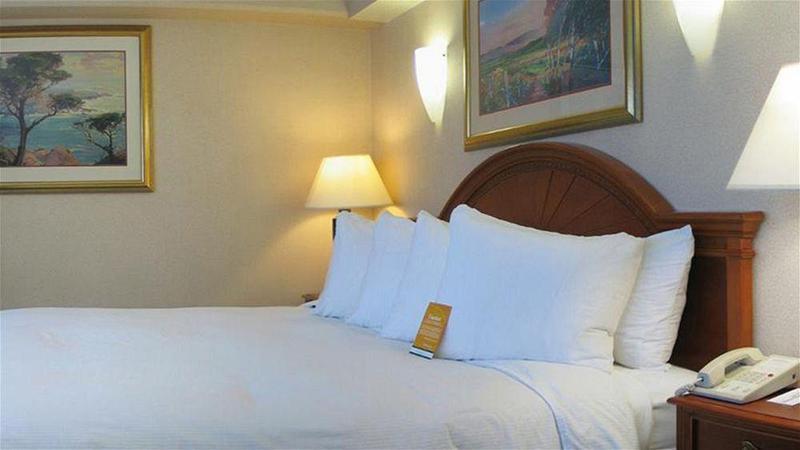 Holiday Inn Express Hotel & Suites Woodland Hills By Ihg Los Angeles Ngoại thất bức ảnh